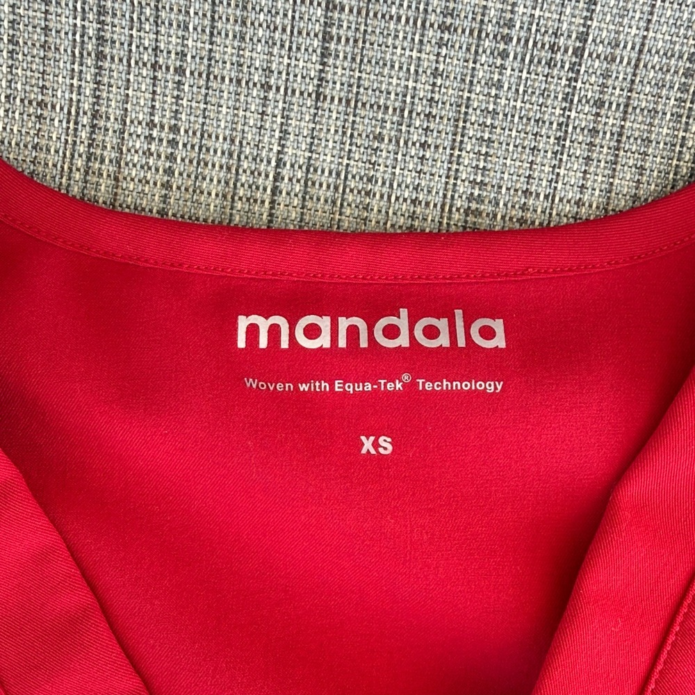Mandala XSP Scrub Pants-Red and XS Top NWT - Picture 10 of 11
